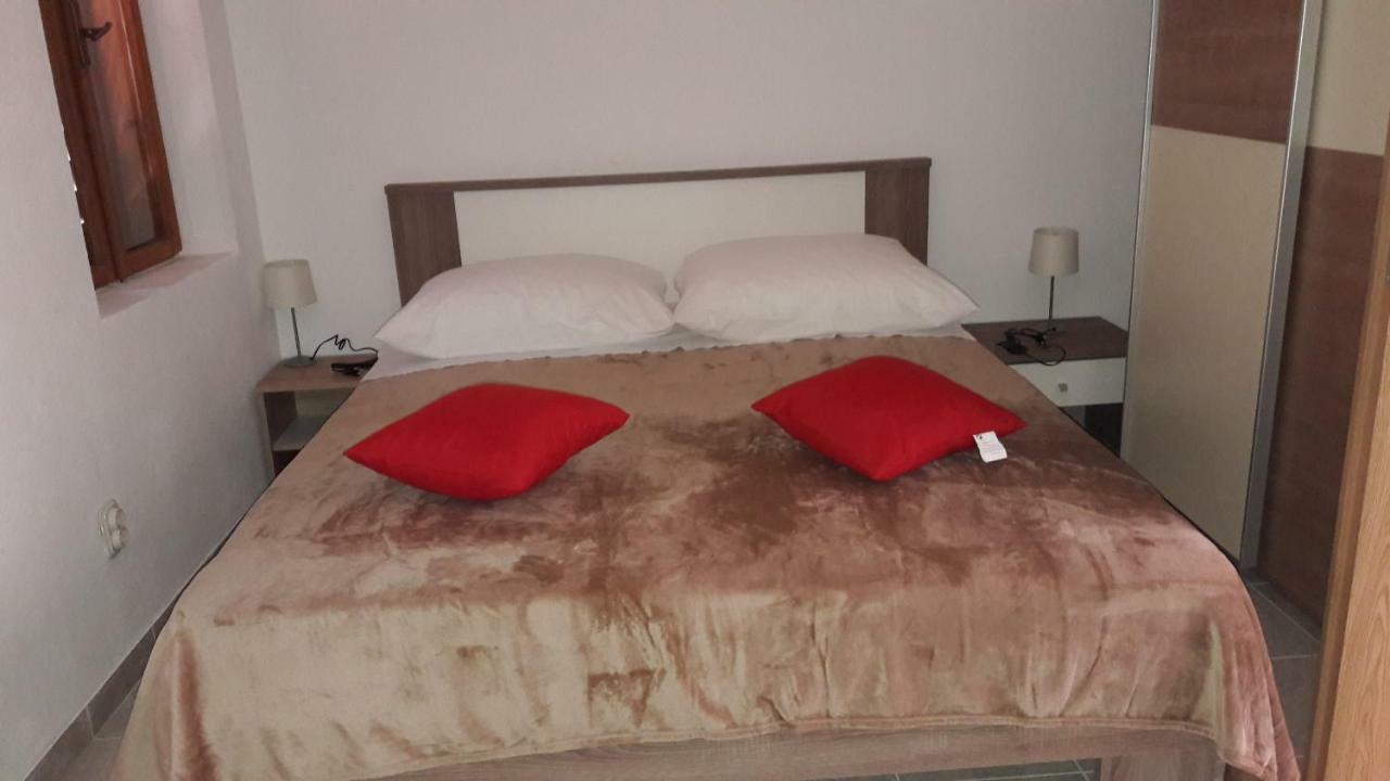 Anka'S Beach Komiža Kültér fotó
