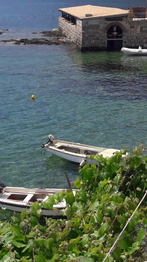 Anka'S Beach Komiža Kültér fotó